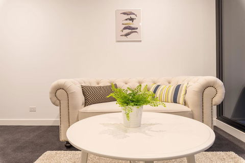 Astrina 2 Bed 2 Bath Apartment - Sunshine Coast Guide 2