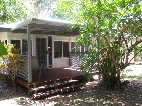 Dandaloo Gardens - Sunshine Coast Guide 0