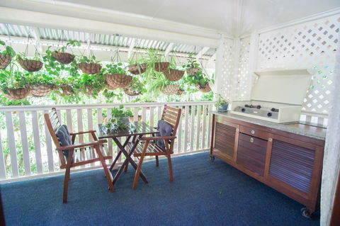 Debbie\'s Place - Sunshine Coast Guide 33