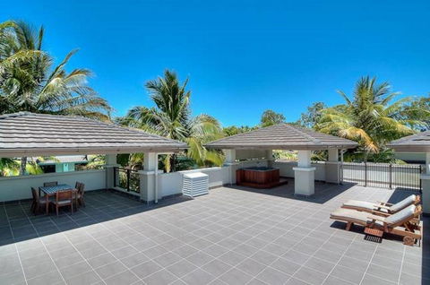 Luxury Apartments At Temple Resort And Spa Port Douglas - Sunshine Coast Guide 30