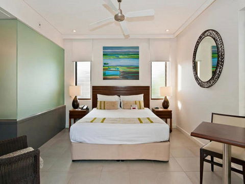 Luxury Apartments At Temple Resort And Spa Port Douglas - Sunshine Coast Guide 36
