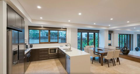 Luxury Apartments At Temple Resort And Spa Port Douglas - Sunshine Coast Guide 19