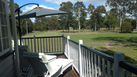 Lake Weyba Noosa Lodge & Kangaroos - Sunshine Coast Guide 17
