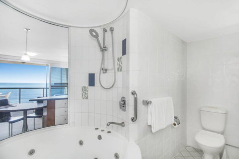 Mantra Mooloolaba Beach - Sunshine Coast Guide 35