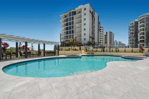 Mantra Mooloolaba Beach - Sunshine Coast Guide 0