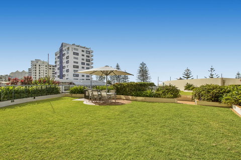 Mantra Mooloolaba Beach - Sunshine Coast Guide 42