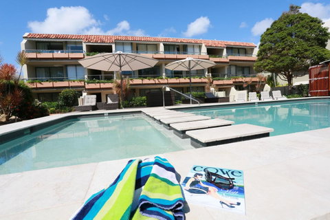 Hotel Laguna - Sunshine Coast Guide 10
