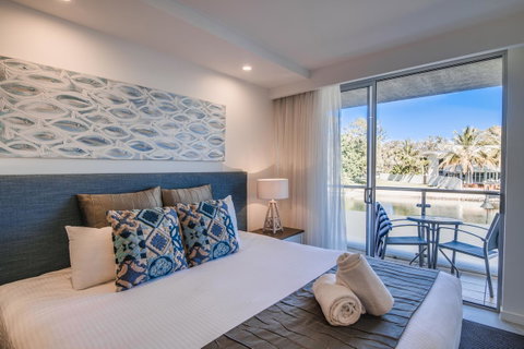 Hotel Laguna - Sunshine Coast Guide 17