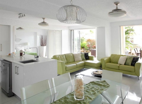 Hotel Laguna - Sunshine Coast Guide 2