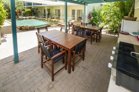 Sails On Horseshoe Apartment 9 - Sunshine Coast Guide 6