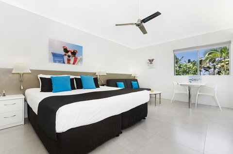 By The Sea Port Douglas - Sunshine Coast Guide 15