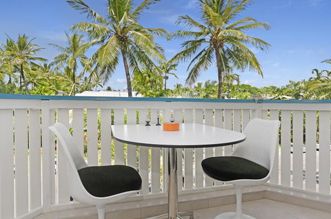 By The Sea Port Douglas - Sunshine Coast Guide 18