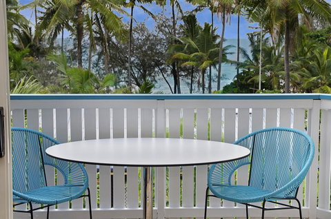 By The Sea Port Douglas - Sunshine Coast Guide 5