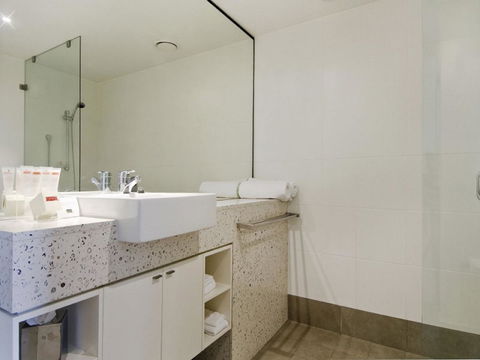 Beach Club Port Douglas Luxury Apartments - Sunshine Coast Guide 12