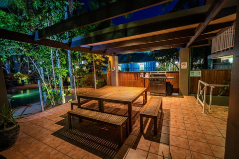 Paradise On The Beach Resort - Sunshine Coast Guide 17