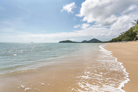 Agincourt Beachfront Apartments - Sunshine Coast Guide 18