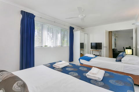 Agincourt Beachfront Apartments - Sunshine Coast Guide 16