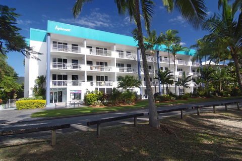 Agincourt Beachfront Apartments - Sunshine Coast Guide 1