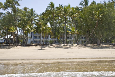 Agincourt Beachfront Apartments - Sunshine Coast Guide 0