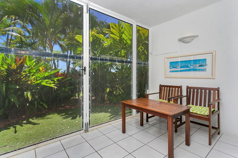 Agincourt Beachfront Apartments - Sunshine Coast Guide 13