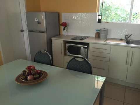 Serenity - Sunshine Coast Guide 1