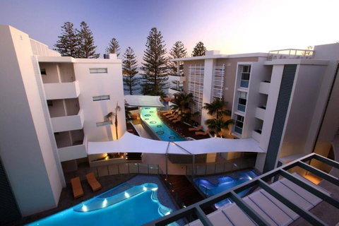 Rumba Beach Resort - Sunshine Coast Guide 17