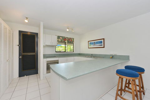 Seascape Holidays At Beachfront Terraces - Sunshine Coast Guide 15