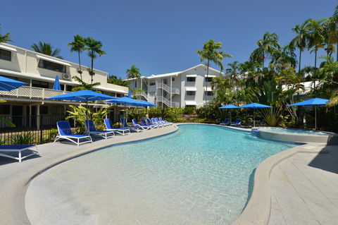 Seascape Holidays At Beachfront Terraces - Sunshine Coast Guide 0