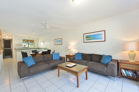 Seascape Holidays At Beachfront Terraces - Sunshine Coast Guide 11