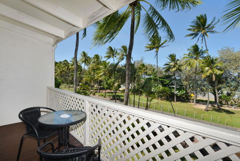 Seascape Holidays At Beachfront Terraces - Sunshine Coast Guide 25