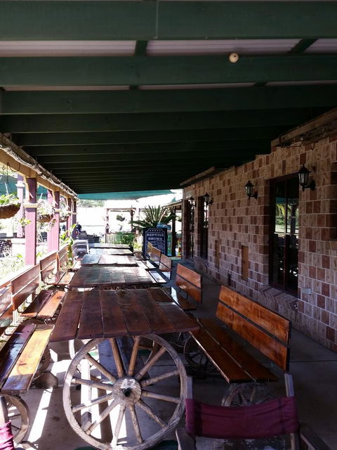 The Bearded Dragon Boutique Hotel - Sunshine Coast Guide 37