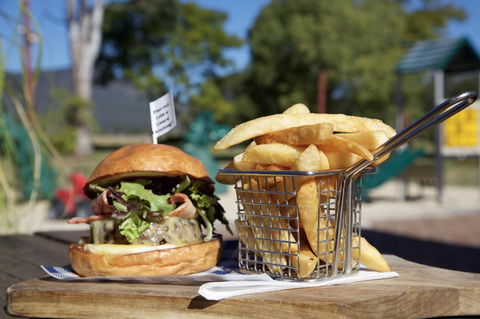 The Bearded Dragon Boutique Hotel - Sunshine Coast Guide 18