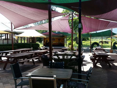 The Bearded Dragon Boutique Hotel - Sunshine Coast Guide 39