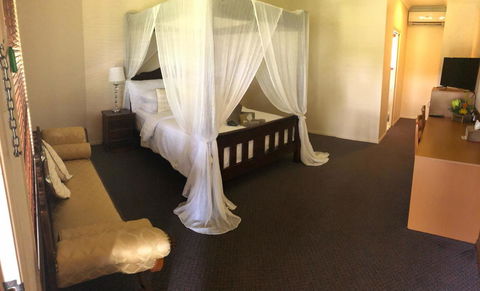 The Bearded Dragon Boutique Hotel - Sunshine Coast Guide 9