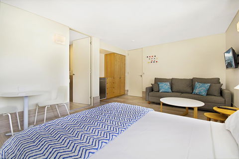 Jacaranda Noosa - Sunshine Coast Guide 28