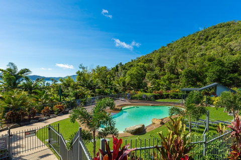 Beach Lodges - Sunshine Coast Guide 1