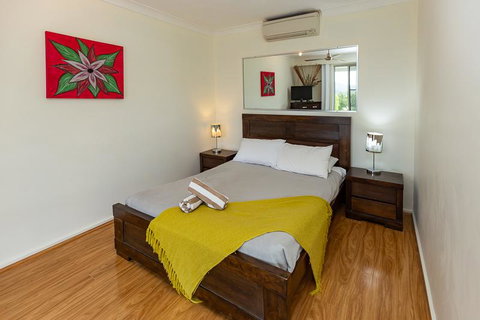 Beach Lodges - Sunshine Coast Guide 30