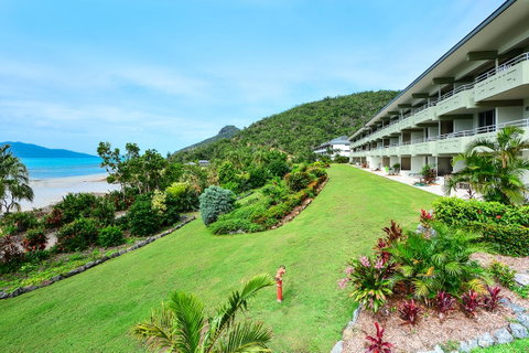 Beach Lodges - Sunshine Coast Guide 0