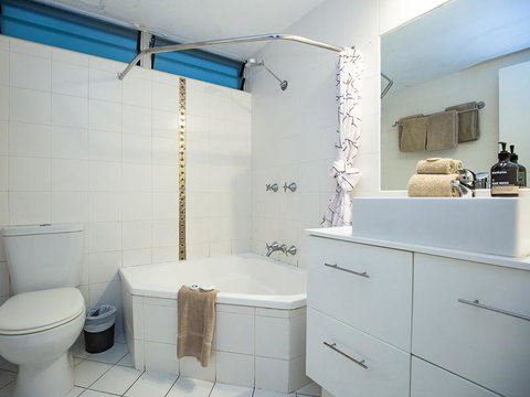 Beach Lodges - Sunshine Coast Guide 26
