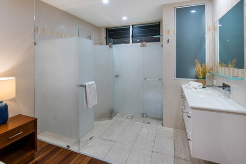 Beach Lodges - Sunshine Coast Guide 42