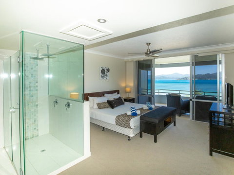 Beach Lodges - Sunshine Coast Guide 3
