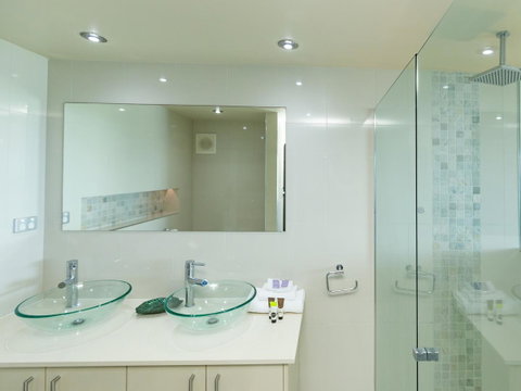 Beach Lodges - Sunshine Coast Guide 8