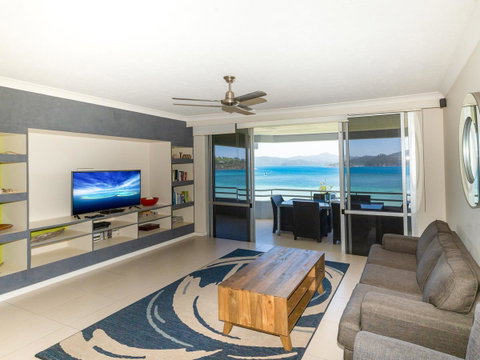 Beach Lodges - Sunshine Coast Guide 14