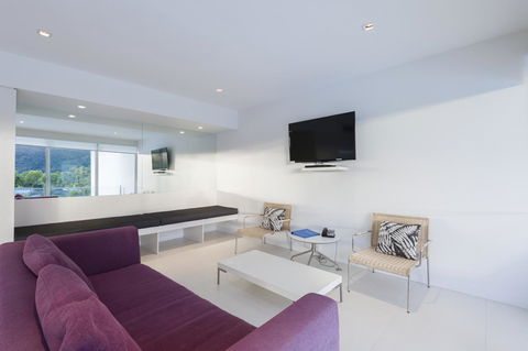 Pool Resort Port Douglas - Sunshine Coast Guide 15