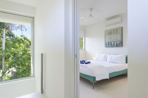 Pool Resort Port Douglas - Sunshine Coast Guide 24