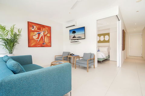 Pool Resort Port Douglas - Sunshine Coast Guide 32
