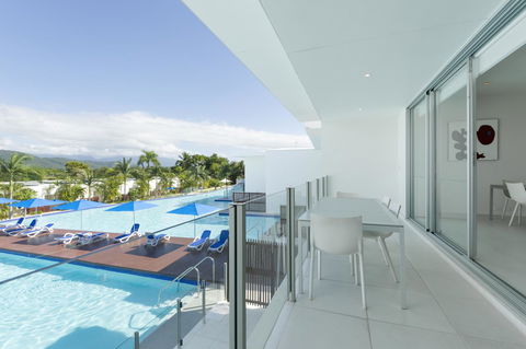 Pool Resort Port Douglas - Sunshine Coast Guide 26