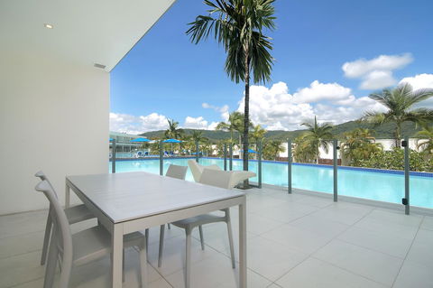 Pool Resort Port Douglas - Sunshine Coast Guide 31