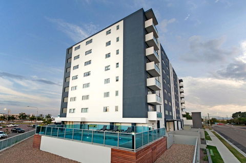 Allure Hotel & Apartments - Sunshine Coast Guide 1