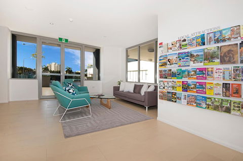 Allure Hotel & Apartments - Sunshine Coast Guide 16